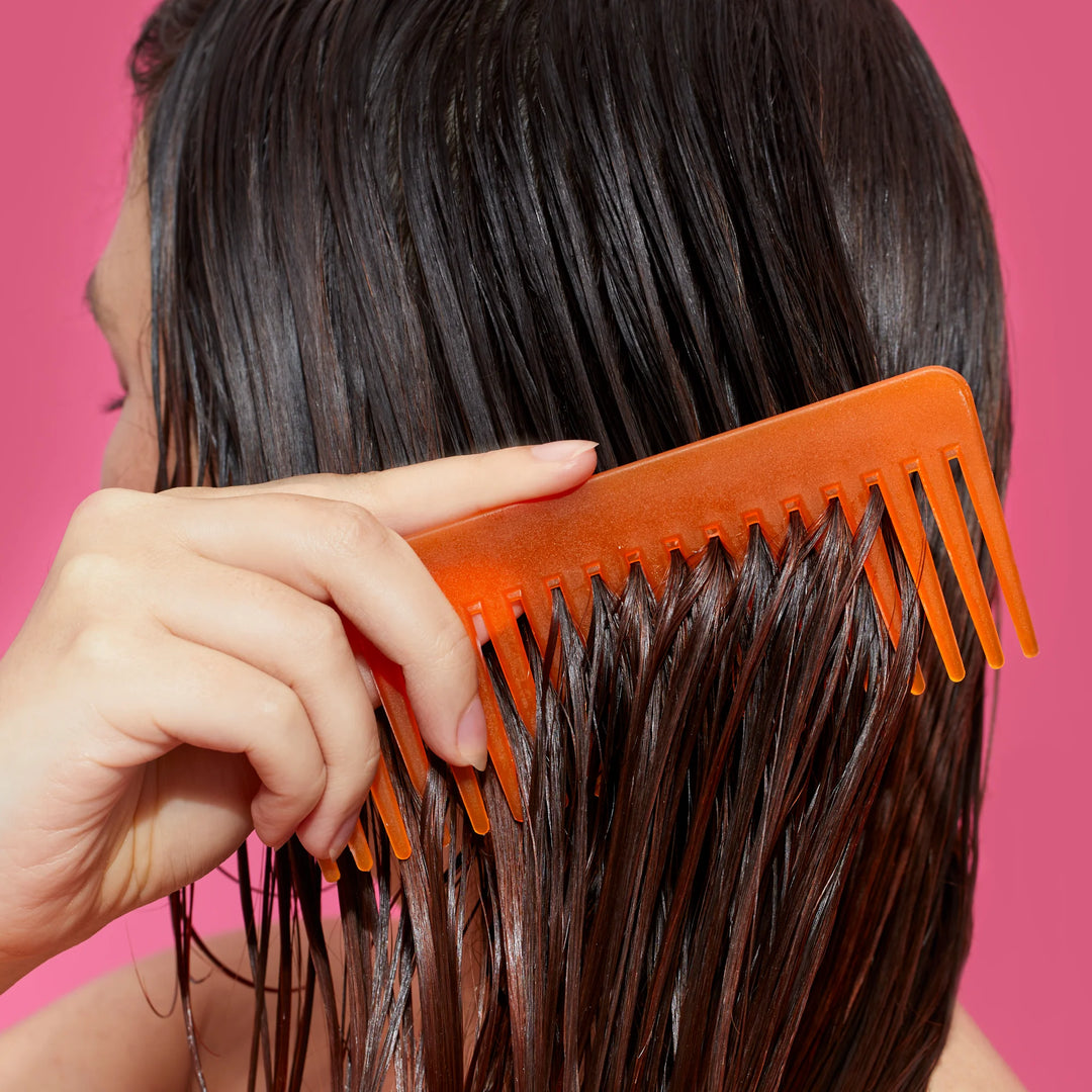 amika the wizard detangling primer