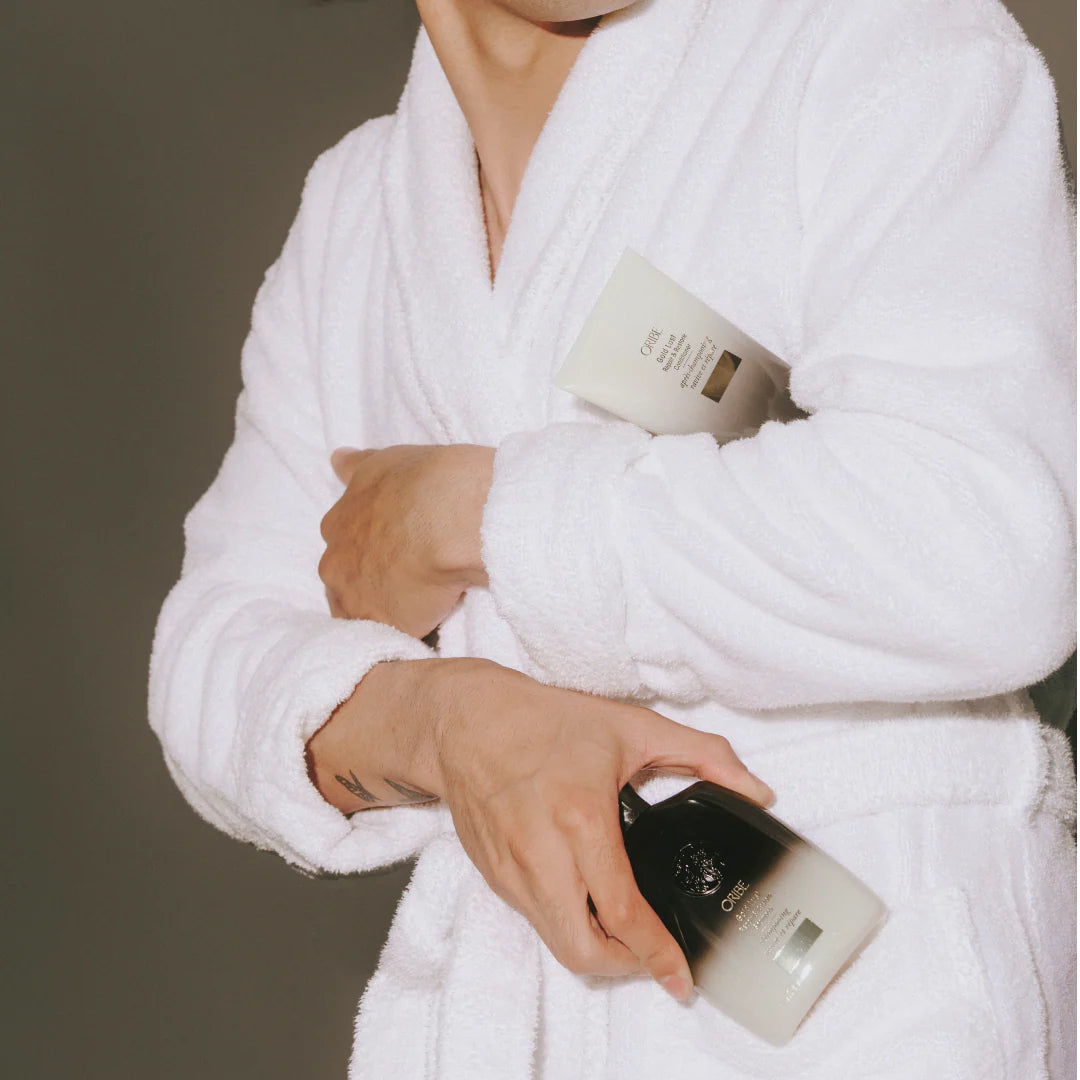 Oribe Gold Lust Repair & Restore Shampoo