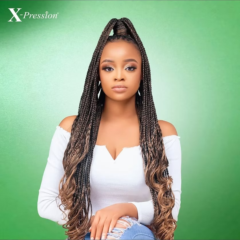 X-PRESSION 8X Curly Braid